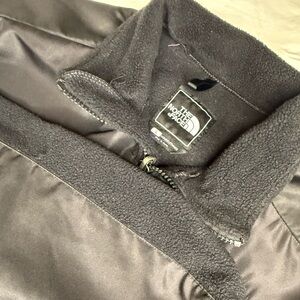 The North Face Women’s Black Performance Jacket